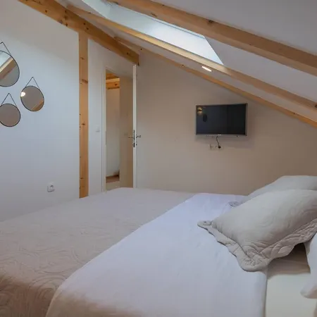 My Dalmatia - Luxury Prolozac With Private Heated Pool Prázdninový dům *